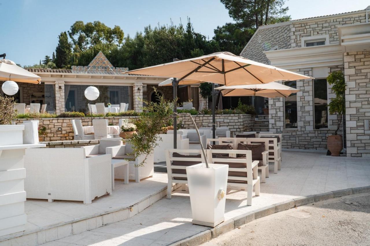 Apartment Sofia - Beachfront Agios Spyridon  ภายนอก รูปภาพ